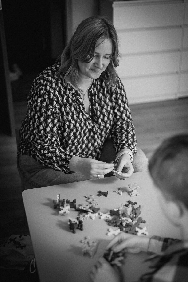 Terapia Ręki dla Dzieci w Pracowni Wskazówka